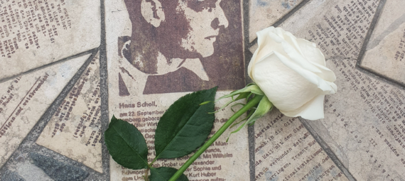 Hans Scholl Gedenkstein Uni München